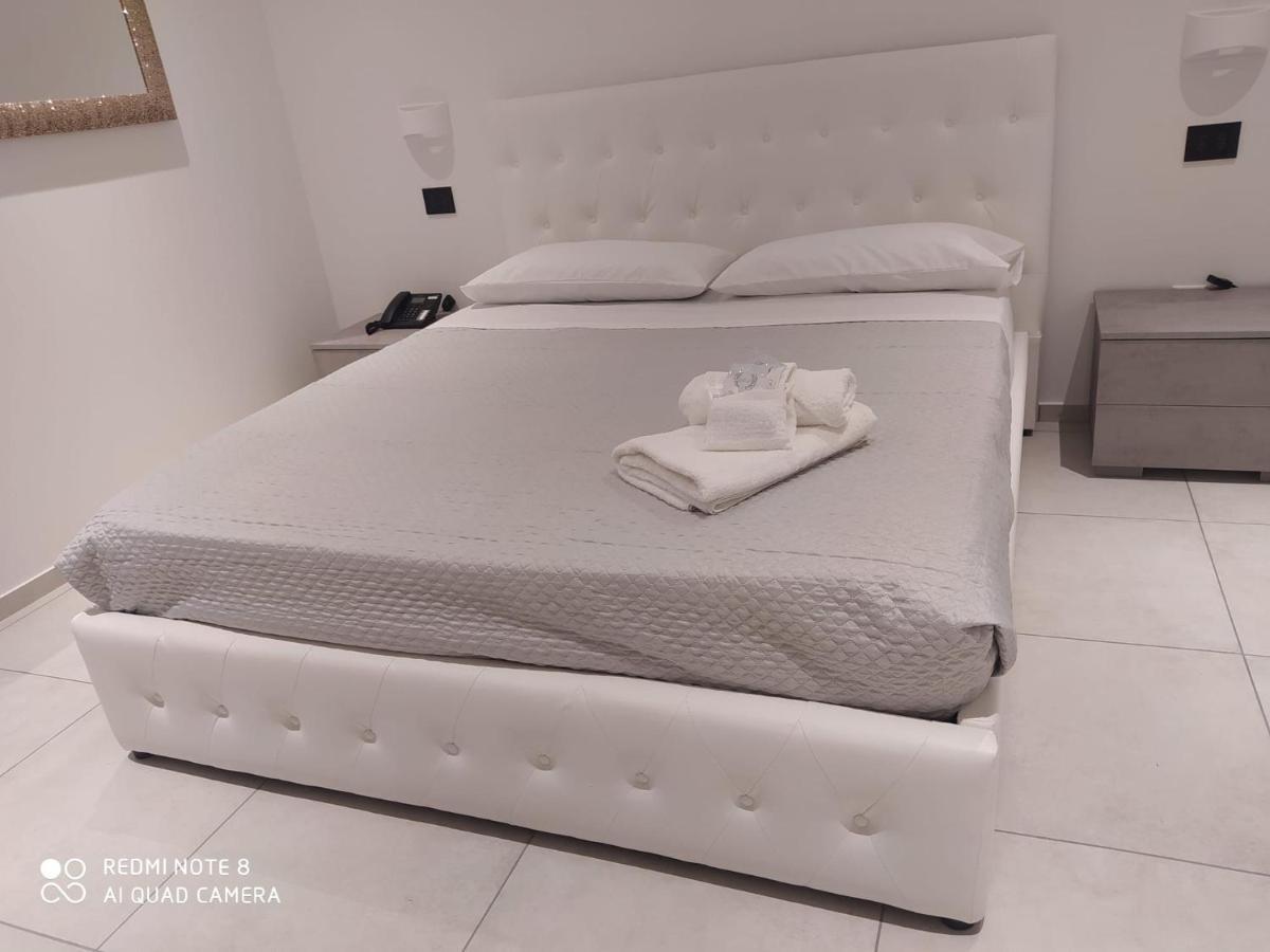 Cingia De' Botti Motel Circuit Drive المظهر الخارجي الصورة